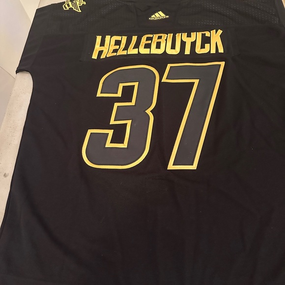 Hellebuyck Hockey Jersey - Picture 1 of 5